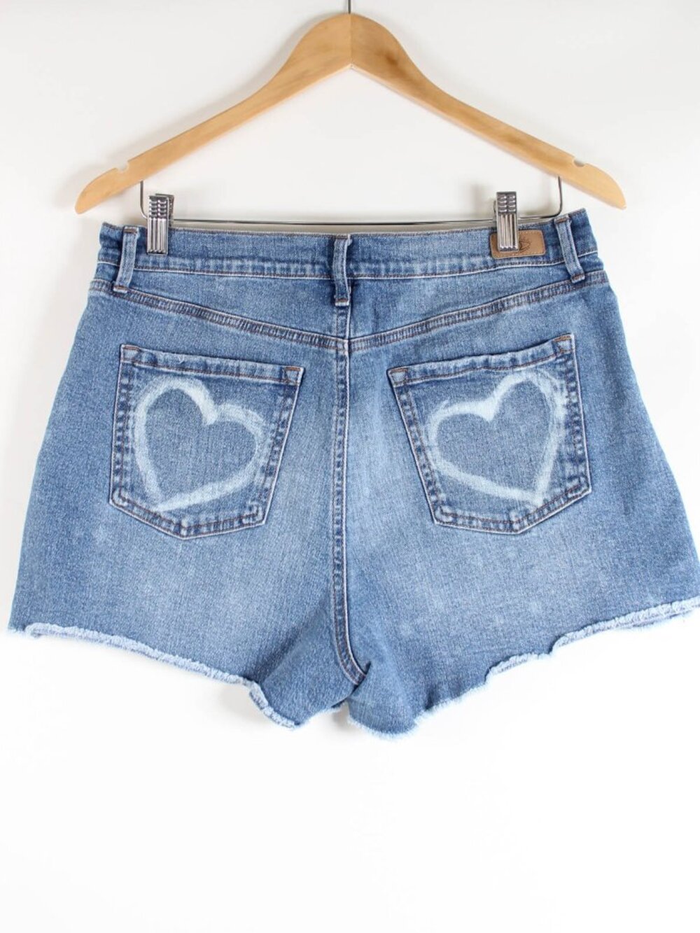 Sofia by Sofia Vergara Denim Shorts Heart Pocket Cutoff Size 12